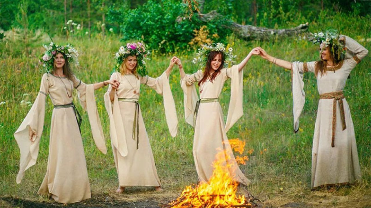 Традиции и обряды на Ивана Купала 2021: что нельзя делать Традиции и обряды на Ивана Купала 2021: что нельзя делать