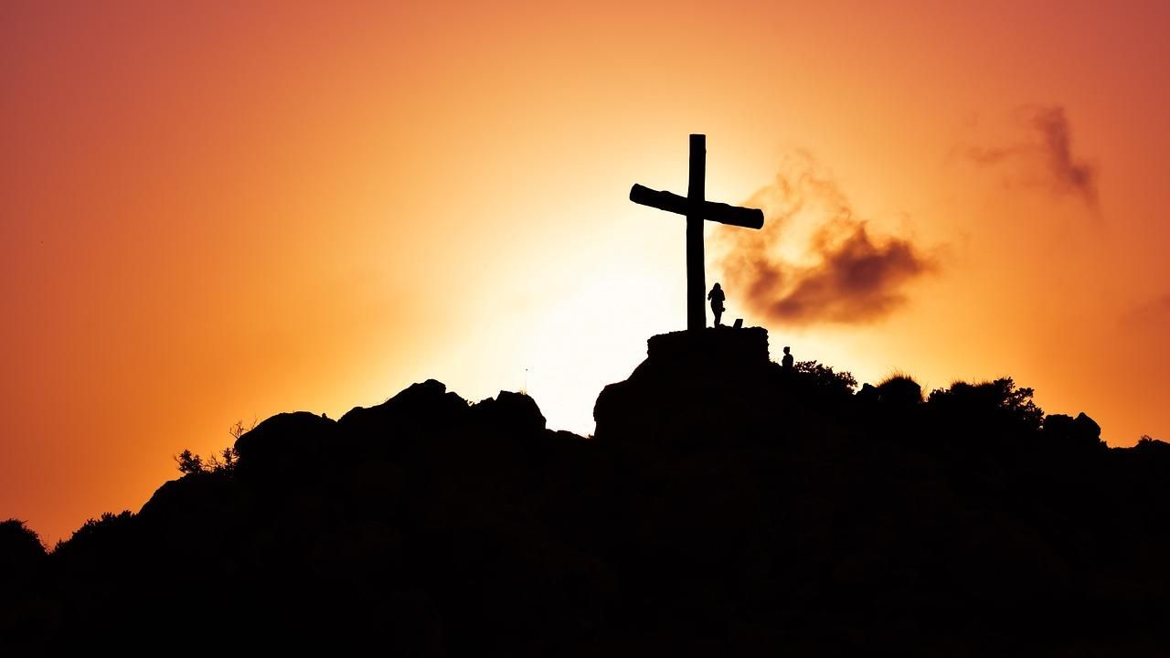 Воздвиження Хреста Господнього 2021: що не можна та можна робити у свято